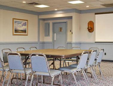 Super 8 By Wyndham Caryville Tn Facilities photo